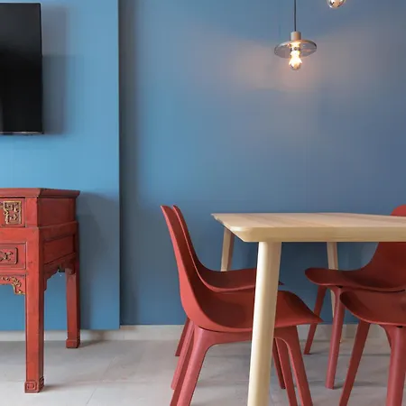 Ocean View 2 Bedrooms Flat - Air Conditioning & Free Parking & Wi-fi Апартаменты