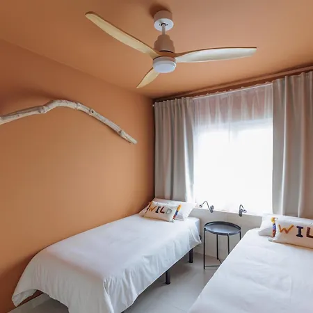 Daire Ocean View 2 Bedrooms Flat - Air Conditioning & Free Parking & Wi-fi *